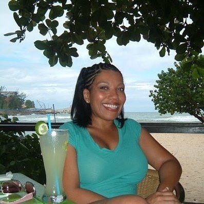 📸 2008 👉🏽 Ocho Rios, Jamaica 🇯🇲 

Not that long ago, it was challenging to look at old #pics without crying. Now, I look at them and explore fond memories.💕 

I noticed that I’m #glowing in this pic. No highlighter on the cheeks! Just self-care…on a physical level.🪞 

Since the burns, I’ve learned to care for my inner self as well.🧘🏽‍♀️

And starting TODAY, I’m working to combine the two!

GOAL: Run, walk or crawl 5k on April 9th. That’s 3.1 miles and I’m officially in training, y’all!🏃🏽‍♀️

I learned to walk again and now it’s time to run again!😘

@turiapitt Thank you.

#amazoninfluencer⁣
#beautyinfluencer ⁣
#tonyameisenbach⁣
#burnedbeauty2018⁣
.⁣
.⁣
.⁣
.⁣
#learntorun #selfcare #positivevibes #mentalhealth #burnsurvivor #followme #godisgoodallthetime #inspirational #makeup #makeupaddict #mindset #motivationalspeaker #positivity #runners #running #selfconfidence #selflove #thistooshallpass #runwithturia #training #5k #determination 

For interview or collaboration inquiries contact #PR @full_circle_consulting_group

#management 
@leeanderson_tracy