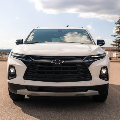 We hate to say it, but Winter is creeping up on us! Because we have such a long Winter season, Albertans love SUVs. Did you know we have over 400 SUVs in our inventory, and have access to thousands more?
Take this 2020 Chevrolet Blazer LT for instance. With only 36,000km, this nearly-new SUV boasts heated seats, backup camera, Bluetooth, all wheel drive and so much more!

#SUV #Blazer #Chevrolet #yyc #yeg #yql #carsofyyc #carsofyeg #carsofyql #carsofcalgary #picoftheday #nofilter #albertastrong #alberta #houseofcars