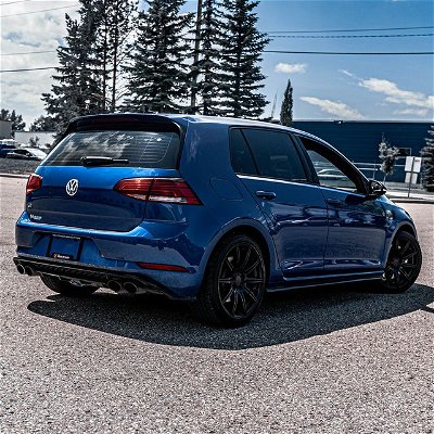 Hot hatches are incredibly popular in Alberta! We've got all sorts of hatchbacks in our inventory, from Toyota Corollas and Mazda 3s to Volkswagen Golf Rs. Check out this gorgeous blue Golf R we have in our inventory. It's the perfect blend of practicality and sportiness!

#houseofcars #albertastrong #hothatch #golfr #volkswagen #vw #vwgolf #hatchback #hatchbacksociety #yyc #yeg #yqr #carsofcalgary #carsoflethbridge #carsofedmonton #airdrie #medicinehat #fortmacleod #leduc #usedcars #picoftheday #nofilter