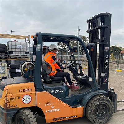 Operate a forklift truck safely, in accordance with all relevant legislative requirements. 

Our Forklift Training Course consists of theory and practical; once competent, you will be eligible to sit the Safework NSW High Risk Work Licence assessment.

Secure your spot now!
📌 October 7, 10, 14
🏷️ $250

https://zurl.co/PQen