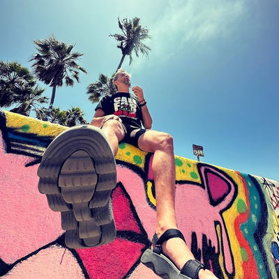 I need some Vitamin V 🌴☀️
.
.
.
#venicebeach #california 
#kamangir