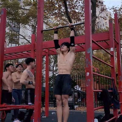 🛩🚀☄️
Programs available in bio for those looking to start calisthenics 
.
.
.
.
.
.
.
.
.
.
#calisthenics #streetworkout #gym #gymtok #motivation #workoutmotivation #fyp #explorepage #pushup #pullup #explore #explorepage✨ #pullups #pullup #frontlever #muscleup