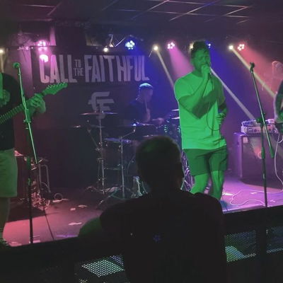 A Massive Thank You To Everyone Currently Streaming Our Newest Single “CONTROL”.

Here Is A Few Live Clips, Including Our @duttypaul Version From @stationcannock 🤘🏼

CONTROL Is Available On All Major Streaming Services. Links In Bio.

#liveband #livemusic #music #band #live #guitar #concert #singer #musician #rock #musicians #drums #liveperformance #liveshow  #instamusic #rockband #newmusic #gig