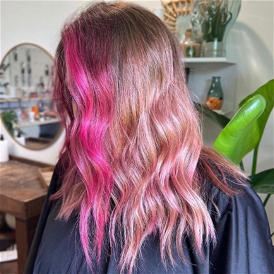 — party in the front 
— [slightly less vibrant, but still fun] party in the back 

#pinkhair #pinkhairdontcare #fashioncolor #pulpriot #pulpriothair #bubblegamehair