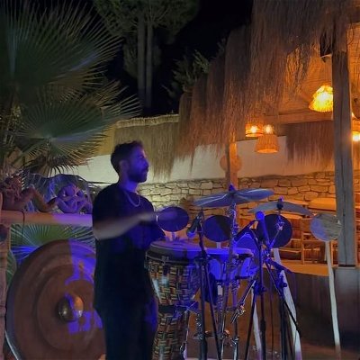 Closing the summer with the colors of Urla @lebonjardinurla 
.
.
.
.
#dj #percussion #performer #pioneerdj #istanbul #afrohouse #meinlpercussion #music #melodictechno #techno #housemusic #djlife #livedj #musicproducer #electronicmusic #club #ethnicmusic #rhythm #darbuka #djembe #bongos #percussionist #musician #nightlife #musicianlife #photogram #dance #producer #onursecki #onurseçki
