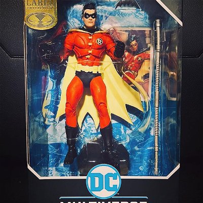 Just came in today! @mcfarlane_toys_official DC Multiverse Gold Label Collection – Robin Tim Drake! @dccomics #collectorsitem #dcmultiverse #actionfigurecollection #robin #timdrake