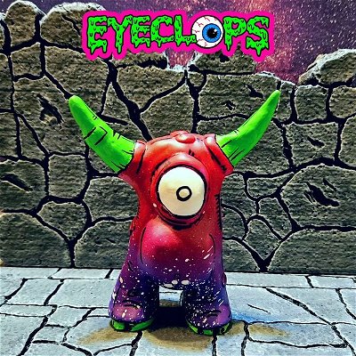 Meet the Eyeclops! If you're interested in checking these guys out in person, head out to the @gritcitycomicshow and come see me in the Artist Alley at booth 23!
.
.
#eyeclops #arttoy #gritcitycomicshow #gritcitycomicon #eyeguys #resintoys #resinart #comicart #arttoys #thechildrenofocculon #artistalley