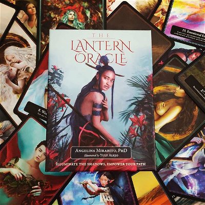 My first oracle deck arrived! The Lantern Oracle! It's so beautiful and I cannot wait to learn and explore this deck!

#OracleDeck #Tarot #Oracle #Spiritual #Power #TheLanternOracle
