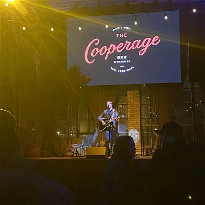 Couple of great pics from last night's show at @cooperagemke - thanks to @jorgevallentinemusic for coming out and capturing the mood!

#mkemusic #mkemusicians #mkemusicscene #milwaukeemusician #milwaukeemusicscene #milwaukeemusicians #acoustic_guitar #acousticfolk #originalsongs #originalsongsonly