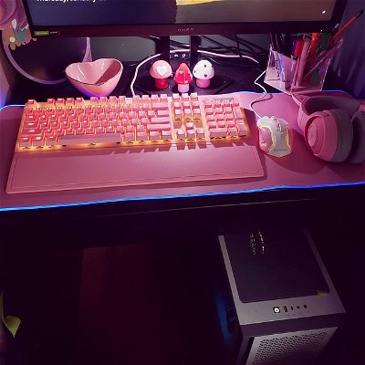 Finally got my new setup! 

#gamer #gaming #gamingsetup #gamergirl #gamingpc #gamers #razer #razergaming #desksetup #pinksetup #kawaii #kawaiiaesthetic #cutegaming #pinkgamingsetup #kawaiigamingsetup #gamergirlsetup