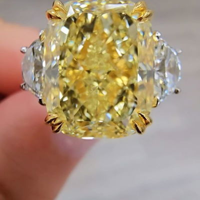 Just Finished ✨ Stunning 10 Carat Fancy Light Yellow 
.
Handmade in NYC✨Super elongated cushion cut which is our favorite shape to buy. Gives you a bigger look for budget! 
.
Only @rarecolors_ 
.
#cushioncut #diamondring #cushiondiamond #style #luxury #jewelryaddict