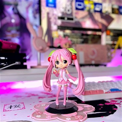 Hey everyone! Hope your week has been good so far 🥰 Here’s a beautiful picture of Sakura Miku, I’m so happy I finally have her to add to my collection~ 🌸💗✨
❥
I’ll also be posting my 1k giveaway very soon! As this is my first giveaway I want to make sure I have everything prepared for you guys ☺️ so I’ll keep you up to date on my story as much as I can
❥
🎀Gaming partners:🎀
🌸 @level2sniper_official 
🌸 @aiir_butterflyy
🌸 @comfycosycute
🌸 @kodoku.momo.gaming
🌸 @celestial.butterflies
🌸 @itsadorebabygirl
🌸 @piinkfaiiryy
🌸 @lumi_sakura
🌸 @pinkeu.mallow 
❥
❥
🏷
#kawaii #kawaiigamer #aesthetic #pinkaesthetic #pink #pinktheme #pastelpink #pinkaesthetic #sakuraaesthetic #sakura #sakuratheme #gaming #girlgamer #gamergirl #gamergirlsetup #gamer #desksetup #gamingsetup #setup #ps5 #playstation #sakuramiku #miku #hatsunemiku #qposketfigure #qposket