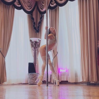 Slow Flow 💕✨ Felt a bit nostalgic with this one

I remember when I had just started pole I had this playlist of popular pole songs at the time that I wanted to someday make choreos to. I was still a beginner and wasn’t yet comfortable/confident enough to make choreographies on my own. This was one of those pole songs I vibed with at the time that was in every pole playlist 😄 Not something I really listen to today but feels satisfying and nostalgic to have made this many years later

I’m curious what songs were on your first pole playlists? 🎶

#pole #poledance #poledancersofinstagram #polelove #polechoreo #polechoreography #pdchoreo #lowflowpole #poleheels #poleinspo #poleinspiration #polemotivation #poleaddict #poleclass #poleclasses #dancersofinstagram