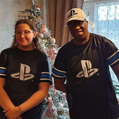Merry chrimbo everyone, hope all have a brilliant day celebrating with family and friends.  May your day be blessed by the ones that have brought you joy this year. Game on gamers. Game on. Brandon and babie5 (aka: PlayStation 5) and co 👍👍👍