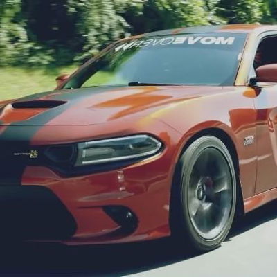 @hemiboi_392 looked clean pulling up to @static_dayz yesterday 😮‍💨📸 go give him some love 🧡 #scatpack #392hemi #charger #carvideography