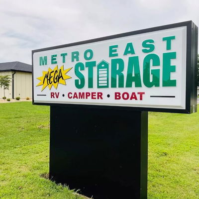 Metro East Mega Storage inside and out!  Storage solutions for recreational items, residential/household, commercial/business and everything else!  Consolidate all of your storage items into one unit! 

Conveniently located off Interstate 270 and the Rt 157 exit at 5222 Chain of Rocks Road,  Edwardsville, IL
618-205-8335
www.metroeastministorage.com

#notallselfstorageisthesame 
#metroeastmegastorage 
#rvstorage 
#rvstoragesolutions 
#camperstorage 
#boatstorage 
#rvsecurestorage 
#securervstorage 
#residentialstorage 
#commercialstorage 
#allstorageneedsmet
