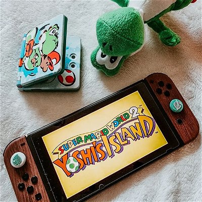 💭𝕋𝕙𝕠𝕦𝕘𝕙𝕥𝕤: What game would you like to see on the switch?❔ 

I would love to see Yoshi Island on the switch! It was one of my favourite childhood games and I love the sound track too!🥰 

I absolutely love this custom spray painted gameboy! We had it made years ago and I still keep forgetting to put the nintendo sticker back on the front🤦🏼‍♀️ 

Hope you are having a good week so far!