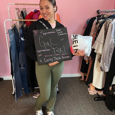 A huge thank you to the girlies who came out to our first Sip N’ Shop! We look forward to seeing you at the CNYS Black Expo in 2 weeks! 🛍💗

#thrift #curvygirl #curvyfashion #thriftstorefinds #girltalkthrift