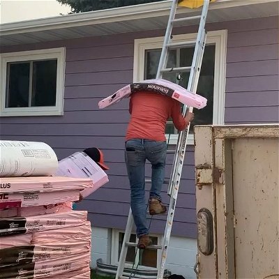 The steps on the ladder and the beat of the music. #rapidcitysd #roofing #ladder #hardatwork