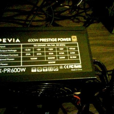 selling 600w power supply