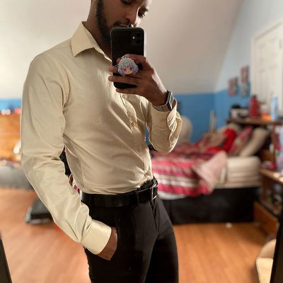 When I dress up for work I kinda look good 😊 
•
•
•
•
•
#mentalhealthawareness #mensfashion #mentalhealth #counselor #counseling #work