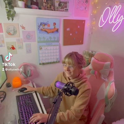 Trying a new game out !! :)

Tags: #cozygaming #cozygamer #gaming #gamingsetup  #pcgaming #wholesomegames #streamsetup #gamergirl #gaming #dinkumgame #dinkum