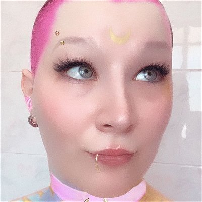 Proving to myself you can still be kawaii with a bald head!
•
•
Filters help lol but this has inspired me for some new makeup styles to try!
•
•
Might do some makeup tutorials to adjust to my bald head and to help anyone else out too if they still want to be kawaii with a bald head 😊
•
•
#kawaiikula #kawaiigirl #selfie #newyear #sameme #2022 #bald #baldwoman #bucketlist #shavedhead #freshstart