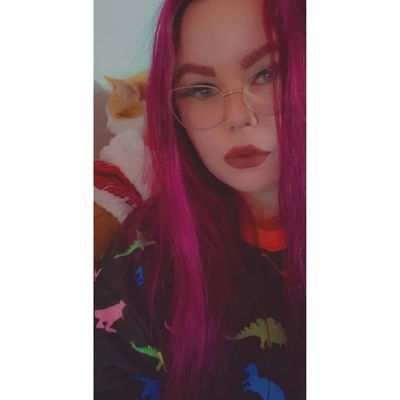 "I heard you fell into a rabbit hole, covered yourself up in snow. 
Baby tell me where'd you go for days and days...."

#purplehair #catlife🐾 #lipstickaddict #dinosaurs