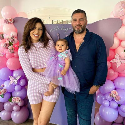 Sarah Lopez a fêté cette semaine les 7 mois de sa petite princesse Aaliyah ! 🎂💕

📸 @sarahlopezoff & @geraldmrtz 

#baby #anniversaire #fete #amour #famille