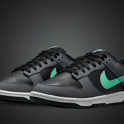 Now Available🧤Nike dunk Low Black Green Glow 

DM to order ->