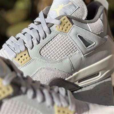 Now Available🌙 Air Jordan 4 Retro SE Craft

DM to order->
