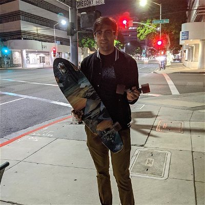 RIP my first skateboard 2020 - 2020 😭. Accidentally went into traffic. Thank god no accidents.