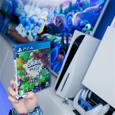 Smurfs 💙🤍 
It's here! and I've been really enjoying it so far. Such a fun game for adults and kids! And adult-kids 🤭 
.
Have a wonderful weekend🎉
What are you playing this weekend? 🎮
.
Thanks @vertigosix for the fun package! 🎁 @microids_official #smurfs #smurfsmissionvileaf