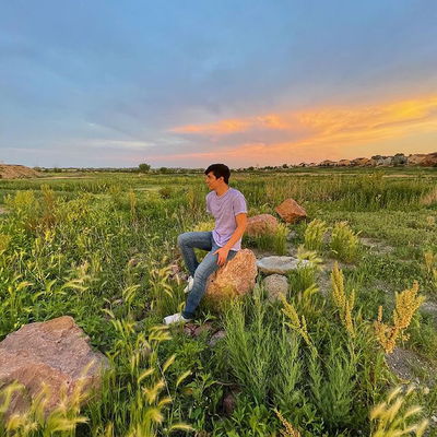 stepped outside the other day 🌾