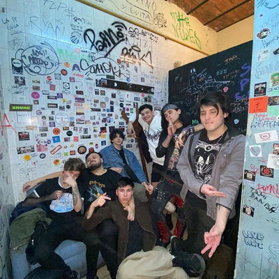 💀 INTERANTICS APESTA 💀
Gracias a TODOS por hacer posible esta fecha, nos fuímos a dormir realmente felices.
Nos veremos la próxima... 2do round?
.
thx @daafffne_ por las fotitos.
.