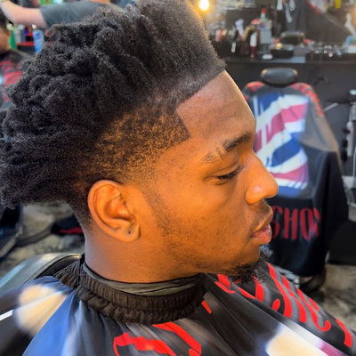 “Business opportunities are like buses, there’s always another one coming.” -Richard Branson #barber #barberlife #barbershop