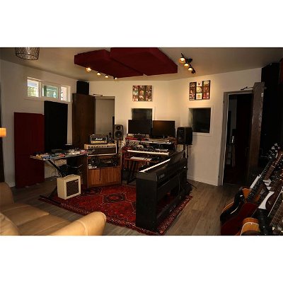Just added a Menu for the new studio. Check it out and let me know what you think! #Recording, #Proudction, #Studio

http://ishaerskine.com
