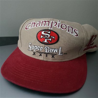 1994 49ers Snapback
.
.
.
Fresh from the picks this morning.
Sunrises look better from the #fleamarket