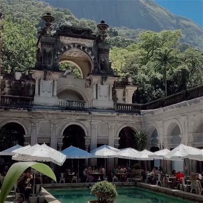 "Perhaps the most beautiful café in the world."
🇧🇷 Recommendation by @louisnicolasdarbon

📍Parque Lage is one of Blaqbooks top ten daily recommendations on the app . Add it to your hit list on Blaqbook .