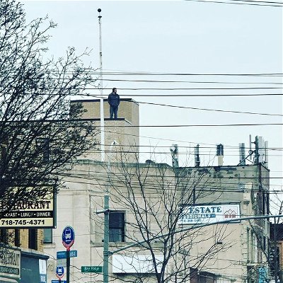 Only in Brooklyn do you drive past a guy standing on the roof of a bank and think “meh…just another day.”

#feelthesurge #brooklyn #newyork #life #meme #brooklynny #newyorkcity #newyorktimes #newyorklife