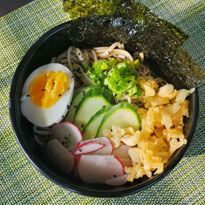 Cold Tenuki Udon. 🍜 I didn't make this on the stream, but I haven't posted anything in a while and this felt worth a post because it's lovely and pefeft for a hot summer day. The recipe is from @justonecookbook. I made the homemade soup base and used some seaweed snacks, egg, radish, cucumber, green onion, and tempura as my toppings. 😋
.
.
.
.
#twitchtv #twitchstreamer #smallstreamer #cookinginkansas #udon #japanesecooking #coldnoodles