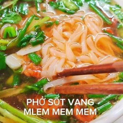 Vietnamese beef pho with wine sauce - Phở sốt vang Hà Nội #streetfood #vietnam #hanoi #vietnamesefood #phohanoi #phovietnam