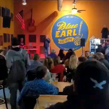 First time ever trying #standupcomedy I got a lot to improve on, but it was really fun. Might have to turn the volume up it's a little hard to hear some things!