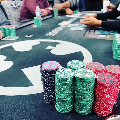 Deep stack Texas Poker!!
