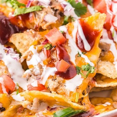 My current obsession? Turning leftovers into new things, like this pulled pork I turned into BBQ pork nachos (recipe link in stories).

How bout you? 

#pulledpork #nachos #foodography