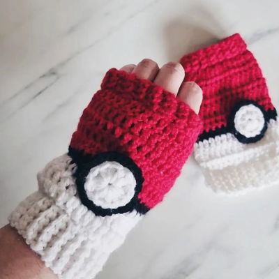 A lot of people have been encouraging me to sell and share my crochet (it's something I've done for years and am really passionate about, outside of music & gaming 👀). I

I've made a separate Instagram over at @kattandthebeanstalk so I don't spam here (as this account is mainly for stream stuff & shitposting). 

I'm hoping to start doing craft markets soon, so I'm just building the page atm to pop on my applications ❤ I've been working on making lots of things since November which I'll be sharing there! 

I've been too unwell to stream, but crochet has given me a little happy place 💖 I'll be back this week coming tho!! Anyways... see you soon! 😘