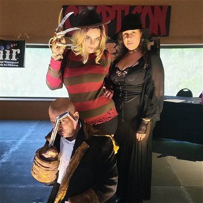 The costume contest at @crypticon_mn was a success! Thank you to everyone who participated, entered, cheered, donated prizes, and of course thanks to our judges @sartorialsaint @kat_vala 
.
.
.
#crypticon #crypticonminneapolis #crypticon2021 #freddykrueger #cosplay #cosplaycontest #kikicraft #taylorcisco #kikicraftcosplay #americanhorrorstory #candyman
