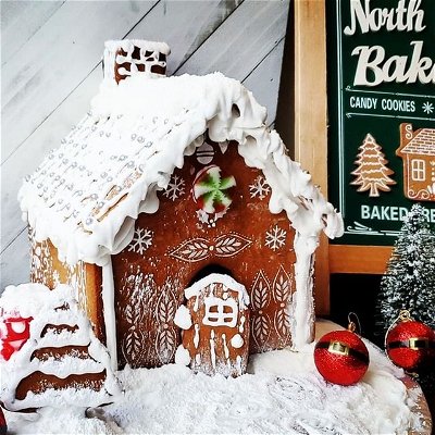Want some good old family fun?! Why not build a gingerbread house! 

Gingerbread house kits for $35 
#breadandbatterbakery #Gingerbread #gingerbreadhouse 
They include royal icing, candies, sprinkles, gingerbread tree and gingerbread man!