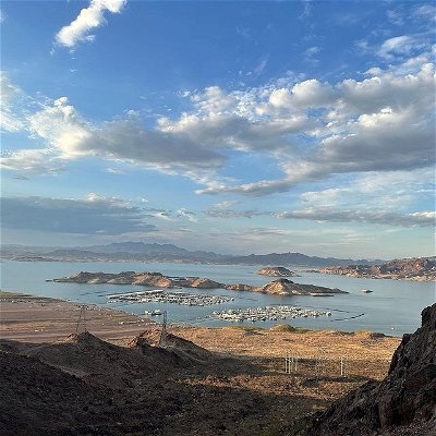 Despite how Lake Mead has diminished in size, it’s still such an awesome lake. A big fan of running the trails near it. 🏃‍♂️ Here’s hoping for more impressive snow falls and rains. 🤞🏻