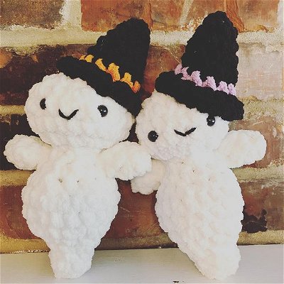 Ghost Witches 👻 🧙‍♀️ 
Pattern coming soon!